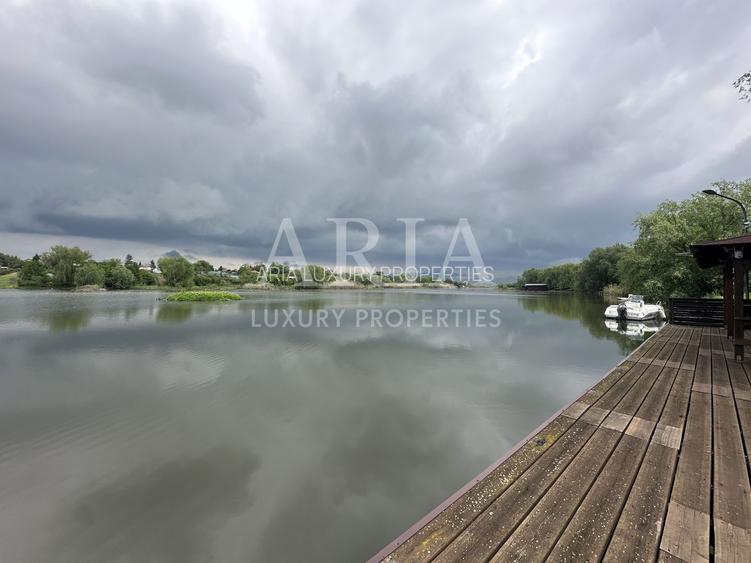 SNAGOV VILA | 36m DESCHIDERE LA LAC | PONTON 250mp | JACUZZI | SPA | BOWLING - 10