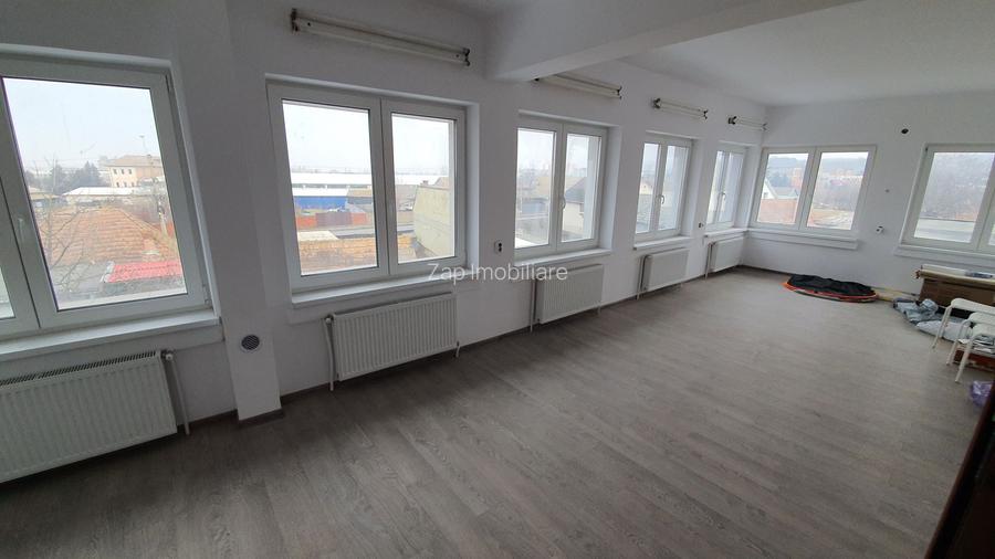 Spatii birouri,recent renovate si mobilate - 9