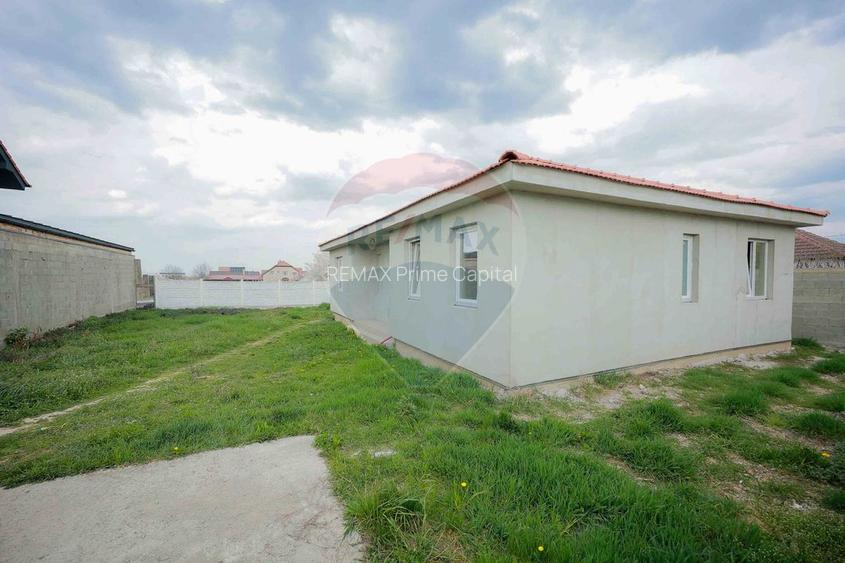 De vânzare casă semifinisată cu 3 camere, 455 mp teren, în Cihei - 17