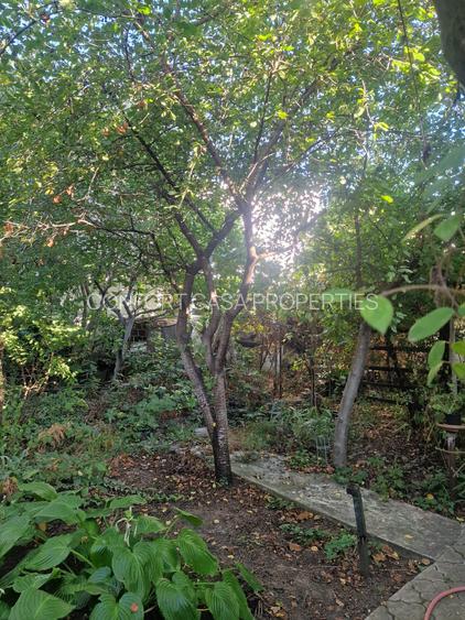 Eroii Revolutiei -  Casa  locuibila - teren 363 mp - deschidere 20.71 mp - P+1E - 18