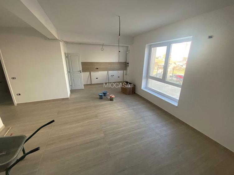 Nou.  62 mp utili. Gradina proprie 22 mp.. 3 parcari acoperite. Zona Braytim. - 4