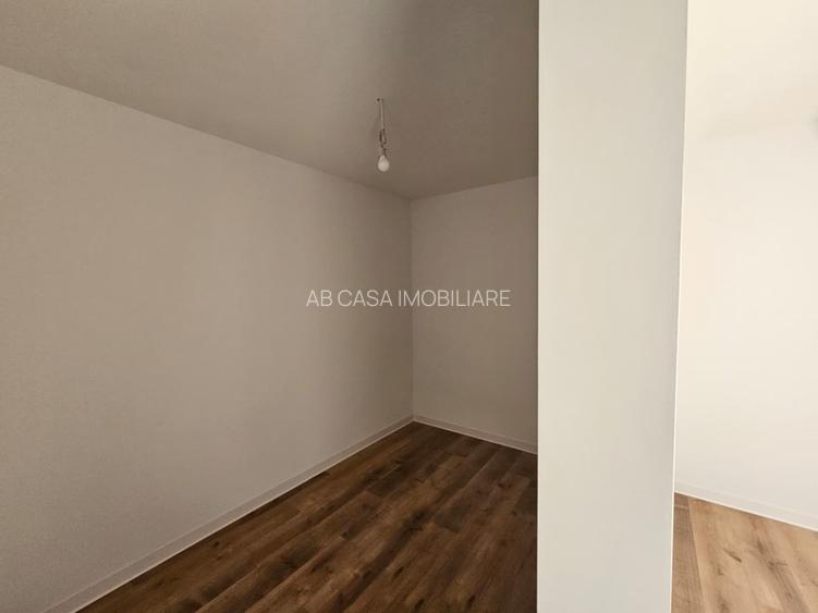 Duplex nou, P+E, 1 apartament la cheie, 1 la alb, Moșnița Veche, comision 0% - 28