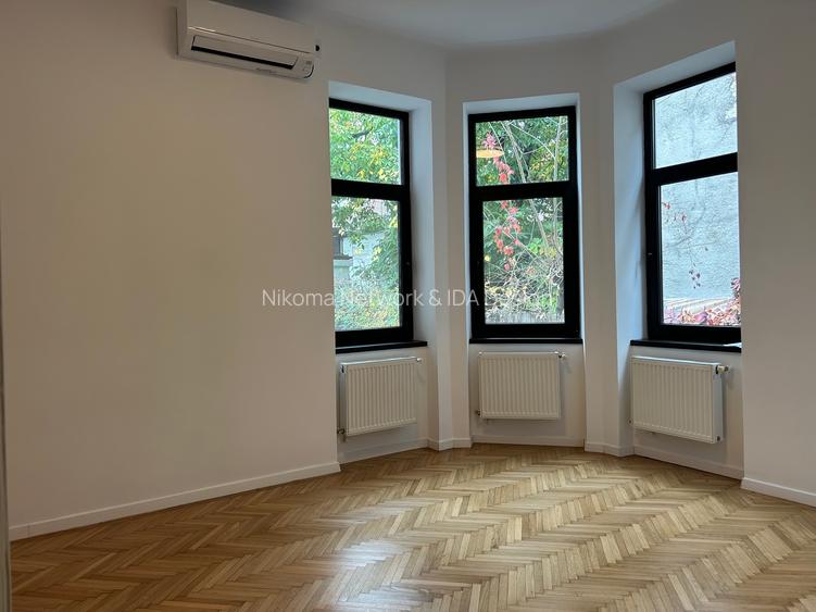 Vila recent renovata cu arhitectura superba pentru activități profesionale - 7