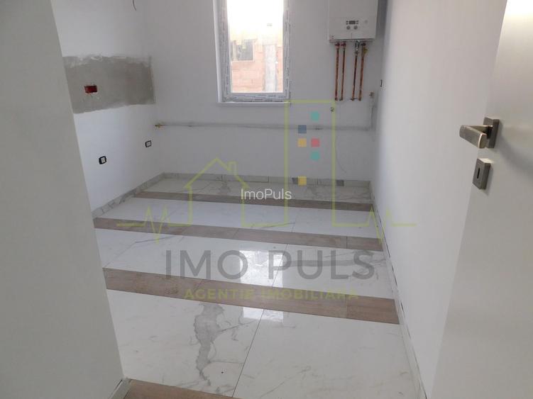 Decomandat. Braytim. Bucatarie separata. - 2