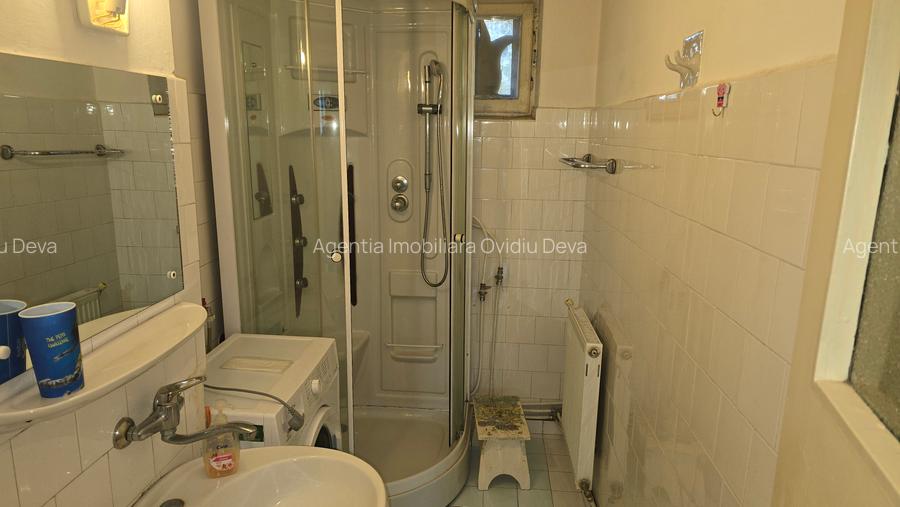 Vand apartament 2 camere semidecomandat in Deva, etaj 1 - 7