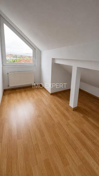 Apartament de vânzare cu 3 camere - 10
