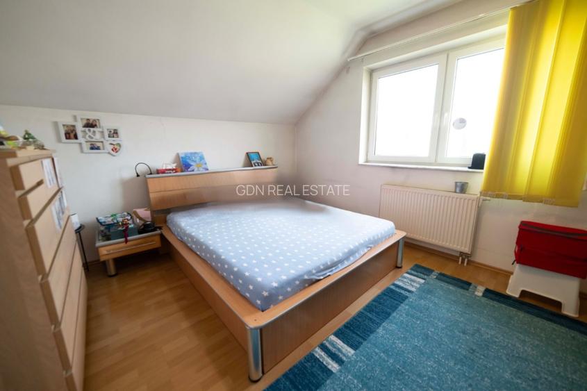 Vilă in Andrei Mureșanu,  6 camere, teren 600 mp - 17