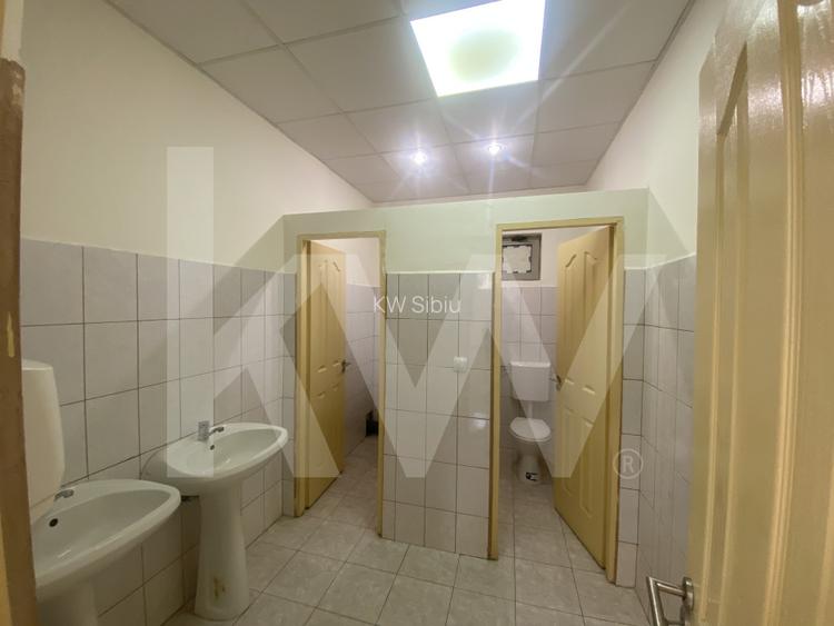 Spatiu comercial 2 camere in zona Turnisor Sibiu 132mpu stradal 6 locuri parcare - 8