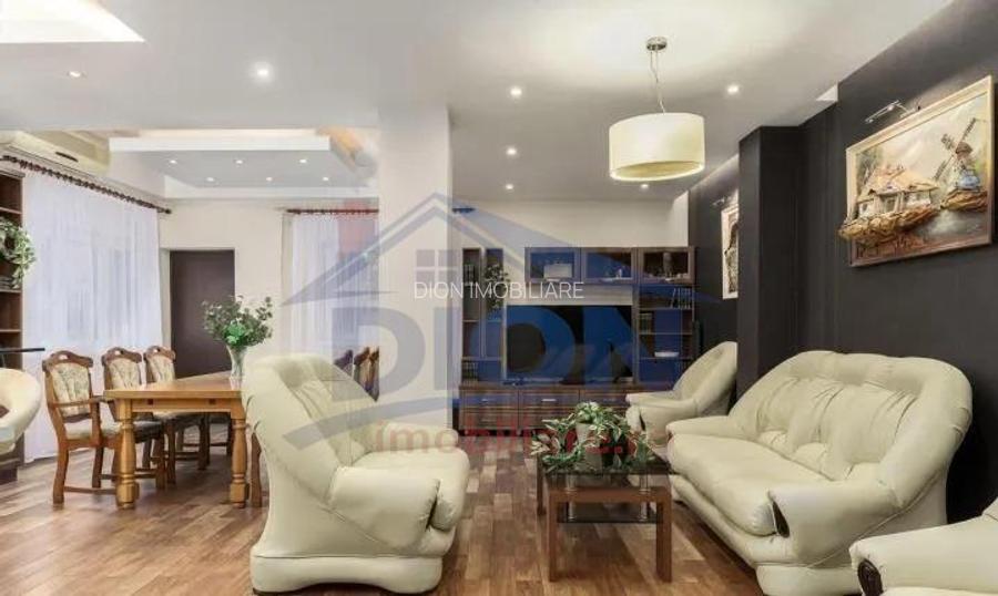 Vila cu farmec aparte si gradina superba in zona centrala - 11