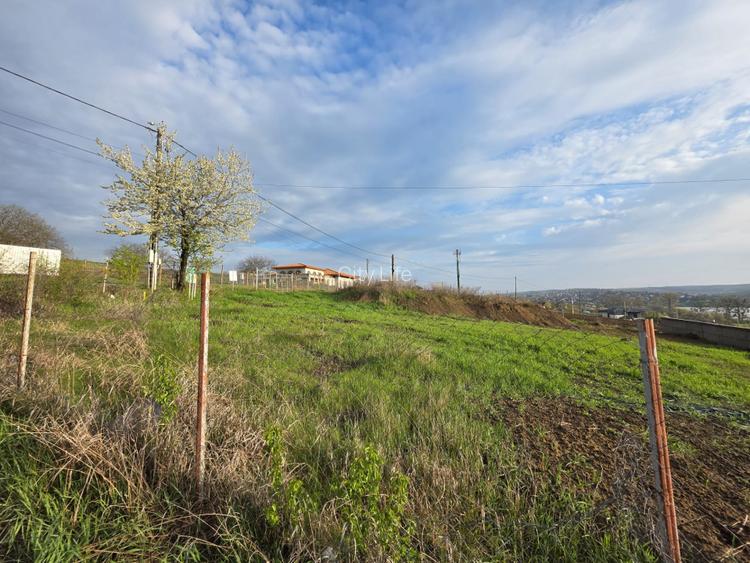 Teren intravilan Sorogari cu AC priveliste superba spre lac - 5
