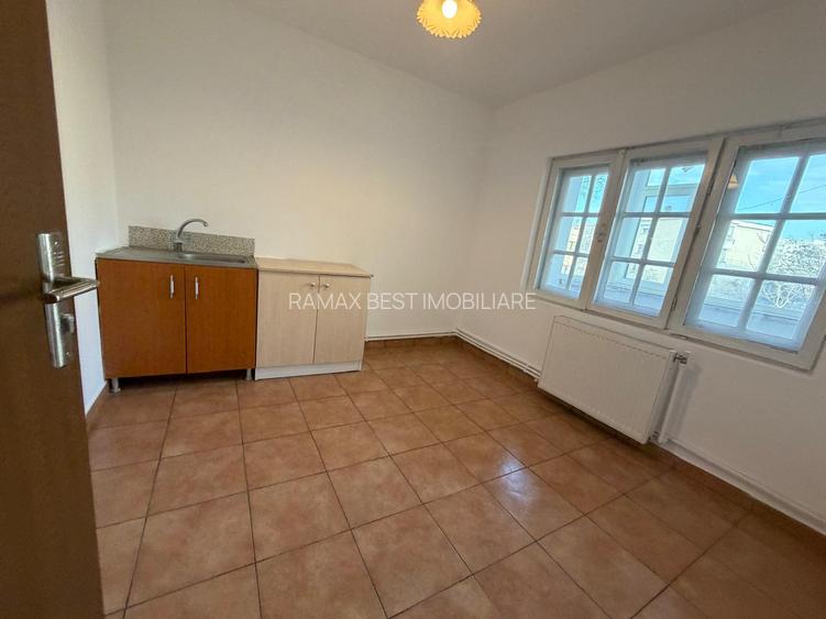 Vitan Mall  - Dristor Mihai Bravu - 18