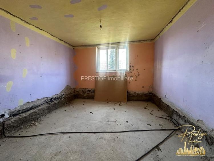 Casa renovabila cu teren generos de 700 mp in zona Garii - Oradea - 10
