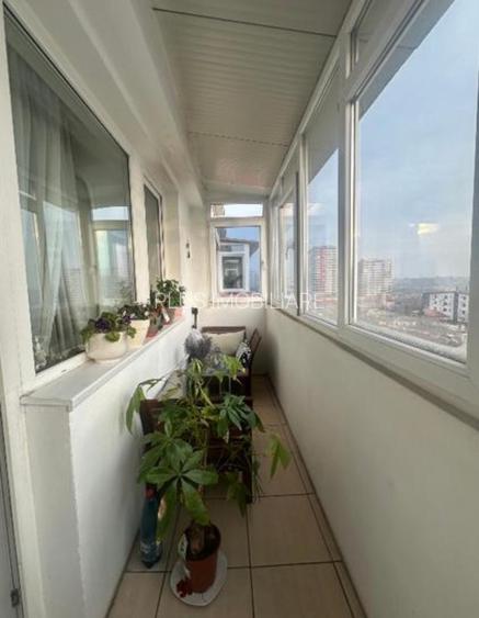 Apartament 2 camere renovat recent langa metrou 1Mai - 9