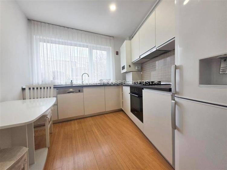 Pipera | Scoala Questfield | Bloc 2012 | Parcare | Gradina - 4