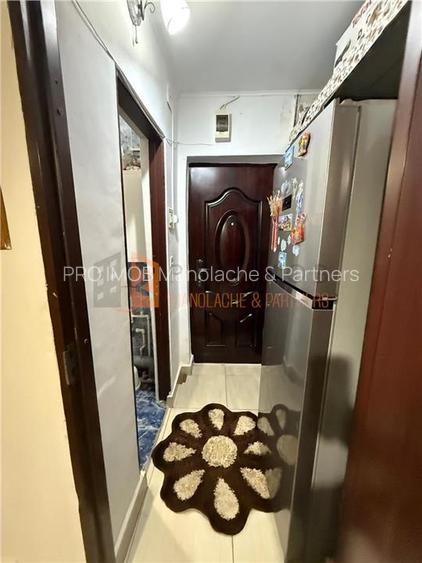 Garsoniera cf 1 semidecomandata zona Unirii Sud - 2