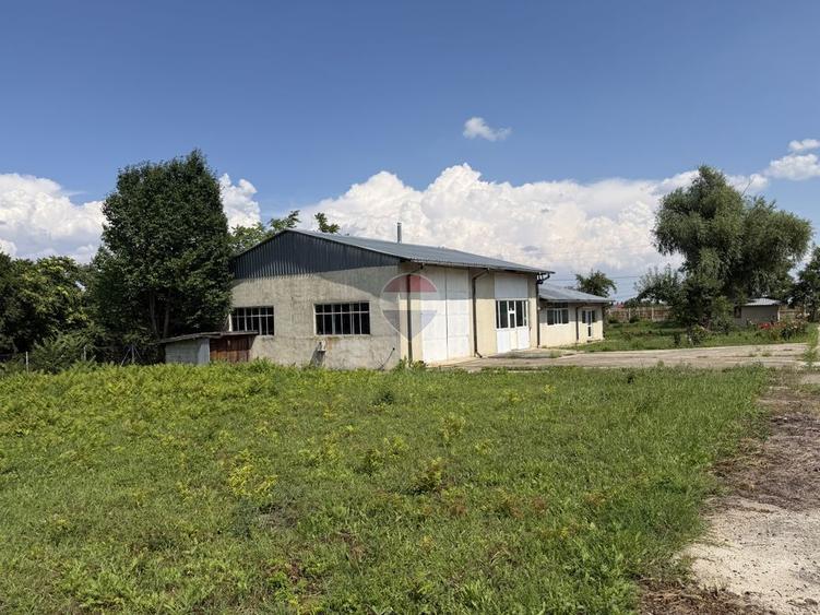 Spațiu industrial la iesirea din Odobesti , intrare Brosteni
