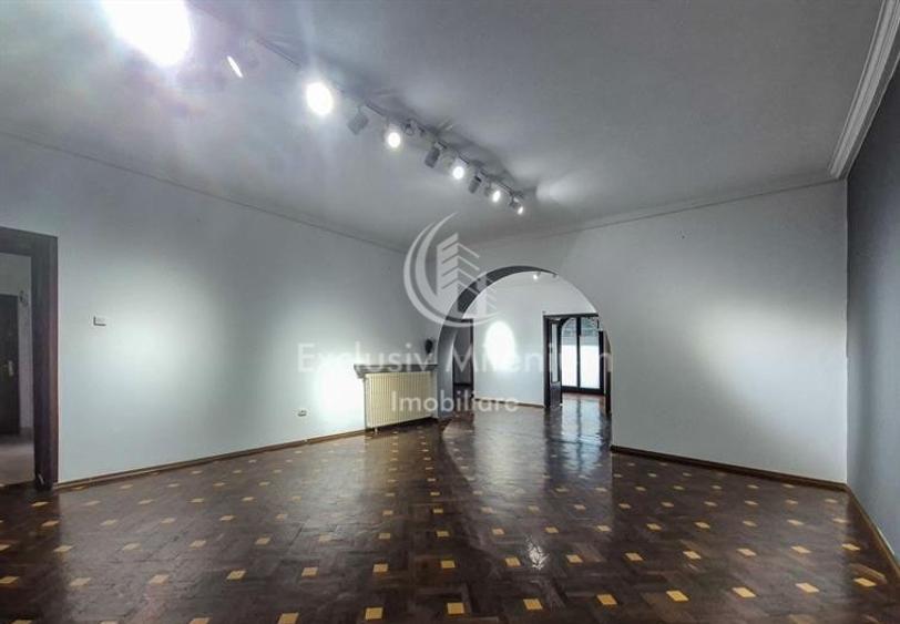 Parter Birouri Piata Romana 8 Locuri de Parcare