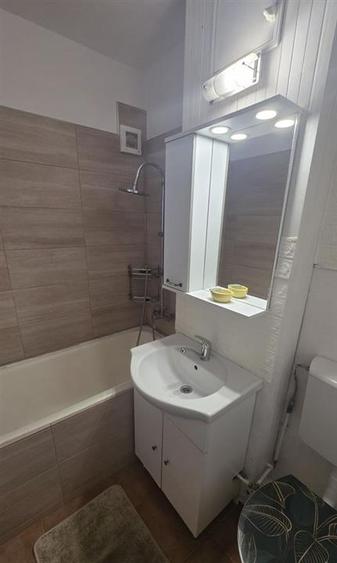 Apartament 2 camere Hala Centrala