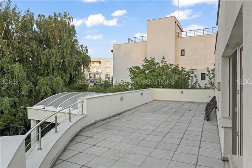 Vila de lux in apropiere de Cambridge School | Curte superba - 29