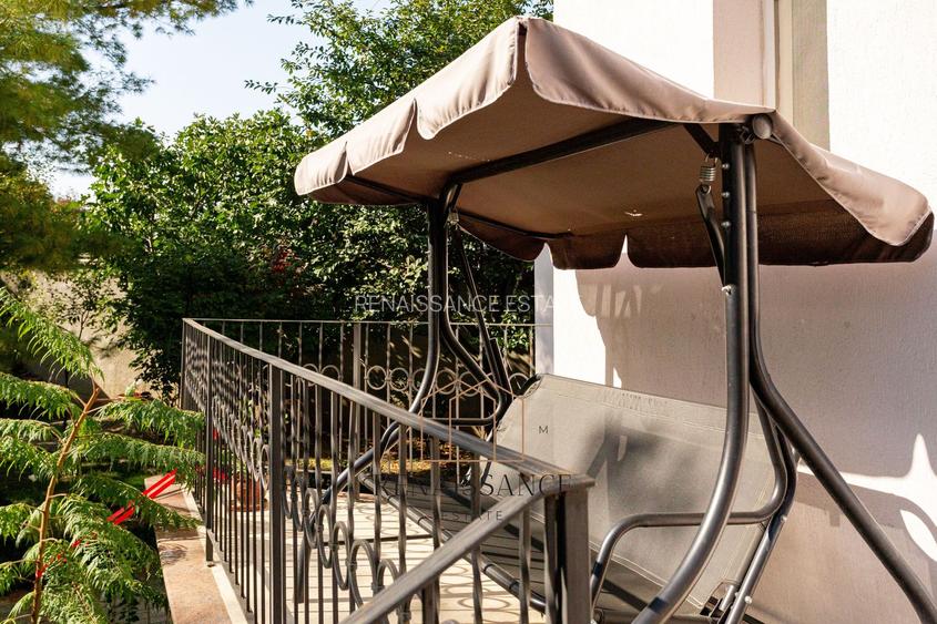 Timisoara - Girocului Vila 12 Camere 4 Bai | 497mp Utili 1373mp Teren - 30