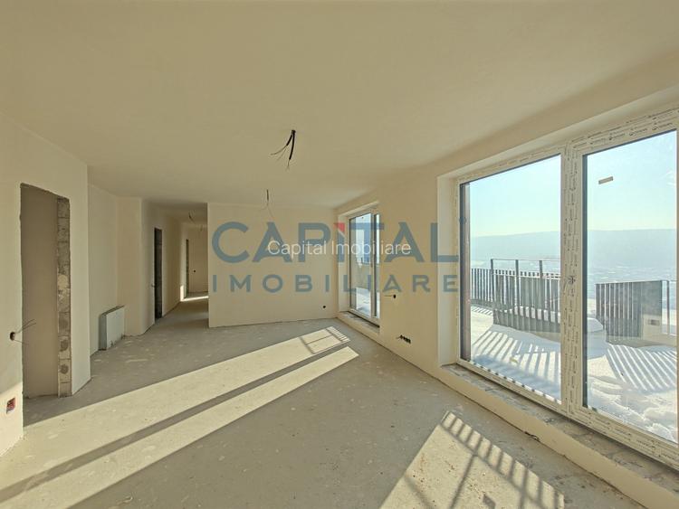 Vanzare(cesionare) apartament cu 4 camere cu 2 parcari  Maia Zorilor! Comision 0 - 2