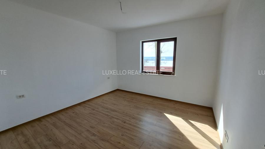 CASA 4 CAMERE CU SUPRAFATA GENEROASA IN  STIL NEOROMANESC - 24