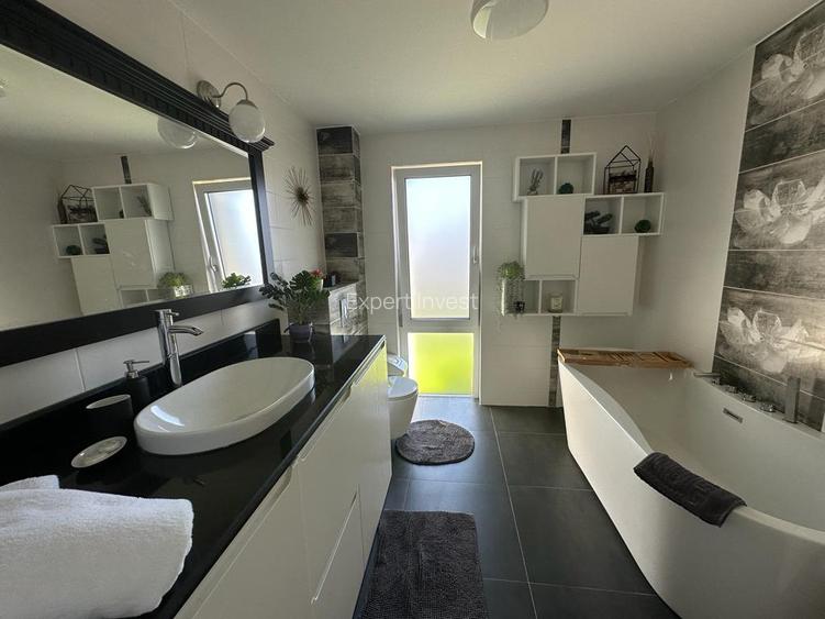 Penthouse 3 camere - 2 bai - dressing - 94 mp - Calea Cisnadiei - 11