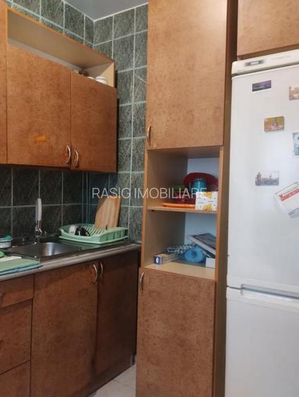 3 camere apartament Drumul Taberei Metrou - 12