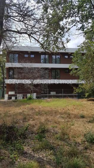 Pensiune deosebită de vânzare în Neptun – la doar 5 minute de plajă! - 4