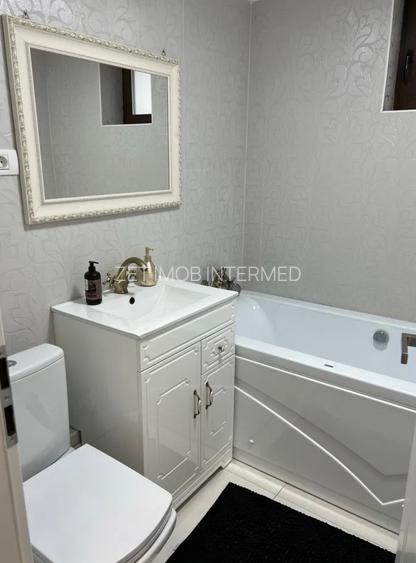 3 camere Gorjului - str. Moinesti - 8