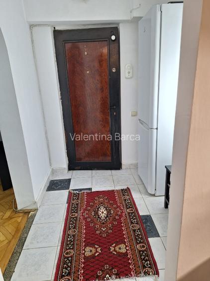  Direct proprietar – fără comision!  Apartament de vânzare – 2 camere, semid - 9
