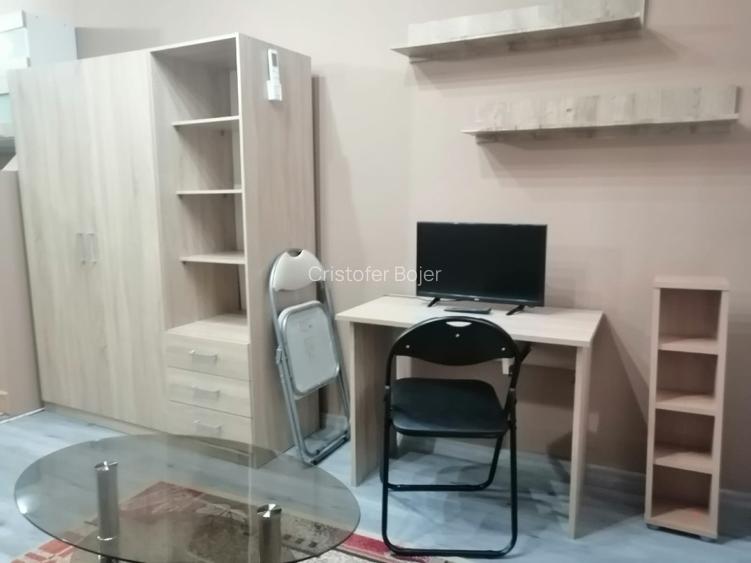 Garsonieră modernă, full mobilată - 11