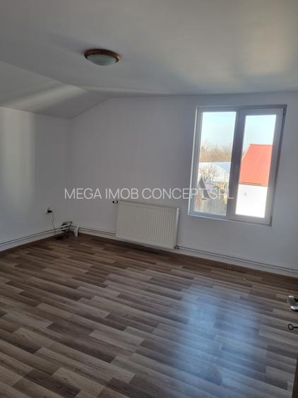 Proprietate generoasa- Casa cu 4 dormitoare si o curte mare - 19