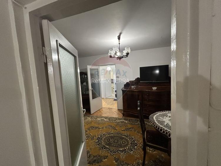 Apartament et. 1 cu 3 camere de închiriat str. V. Babes zona TBC - 6