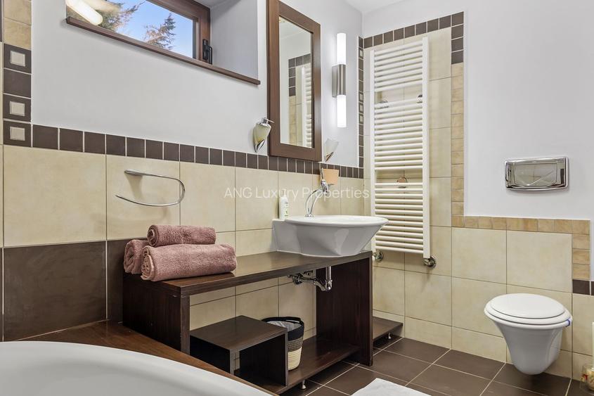 Vila Exclusivistă cu Deschidere la Lac, Piscină și Garaj pentru Barcă în Snagov - 40