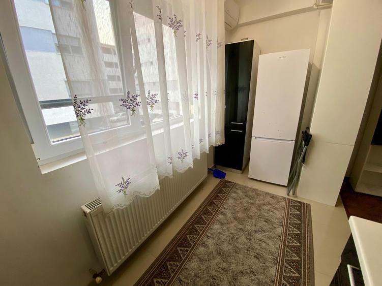 Apartament - 3 Camere - Centrala Proprie - AC - Militari-Residence