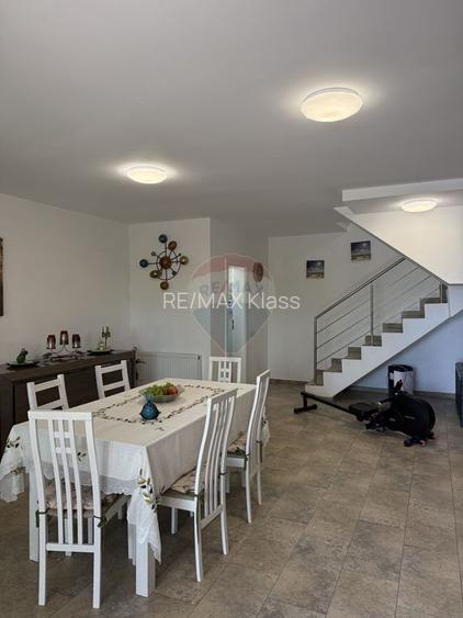 Vila premium cu priveliste si acces la lac - 6