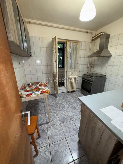 3 Camere Et.1/4 An constructie 1981 Zona Apusului - 5