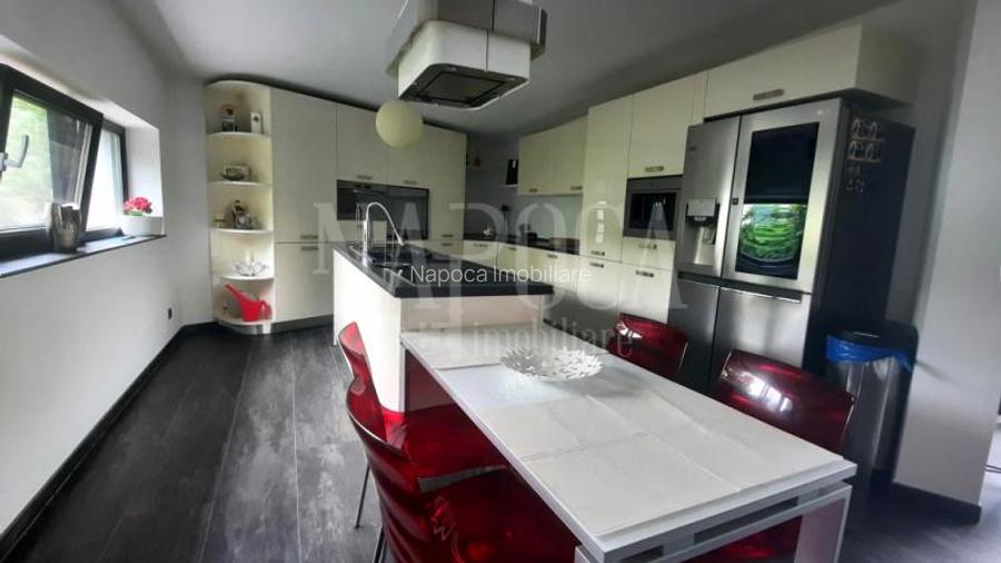 Casa 8 camere de inchiriat in Cetatea Fetei, Floresti - 11