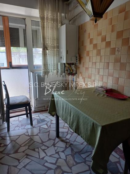 Apartament 4 camere, 90 mp utili, lângă Școala 30 - 10