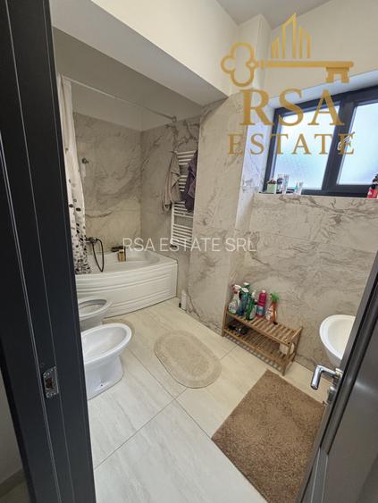 Apartament cu 3 camere de vanzare parter zona Dem Radulescu Rm Valcea - 7