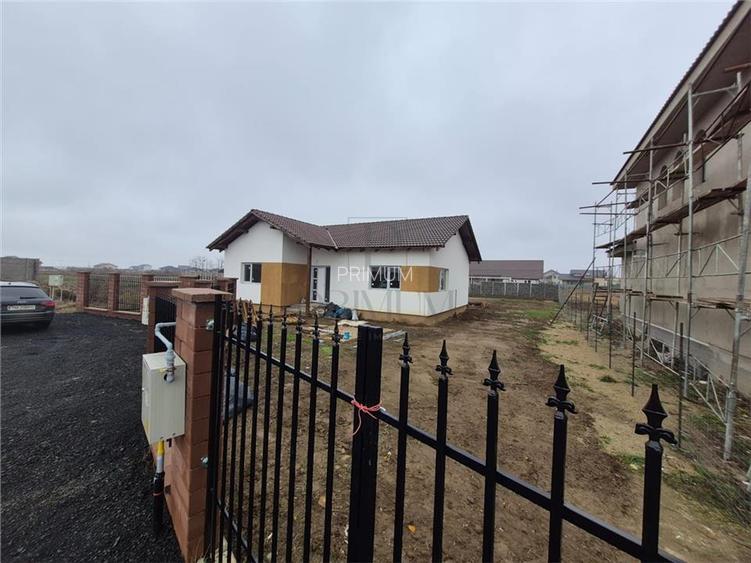 Casa Individuala in Mosnita Noua - Teren Generos 635 mp - la alb - 2