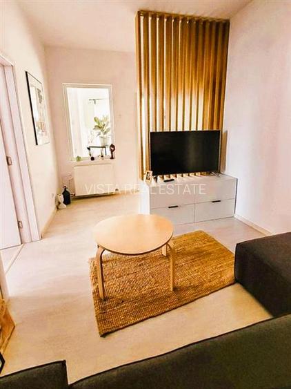 Casa 2 camere, mobilata complet, potential mansardare. Zona centrala - 2