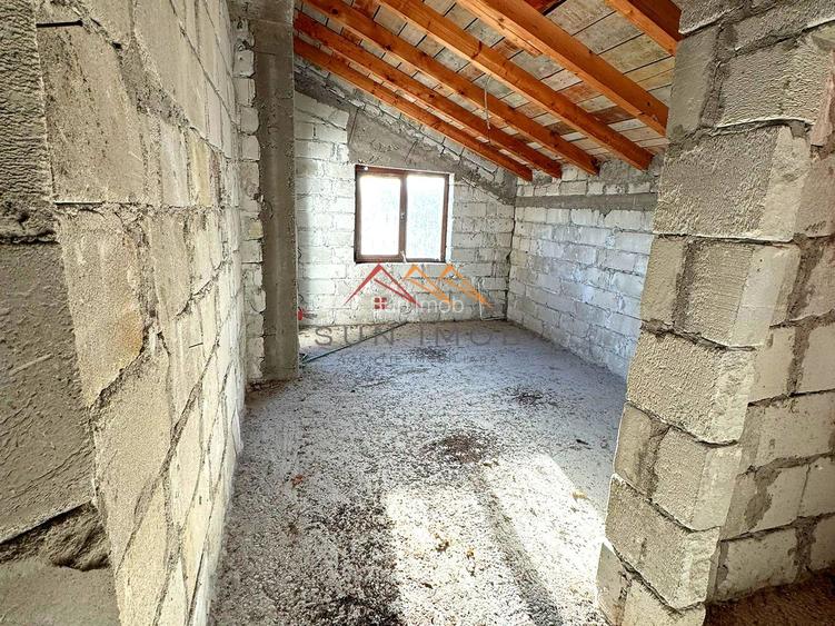 Vila S+P+E, priveliste deosebita, 6 camere, garaj, terasa, Cornu, PH - 22