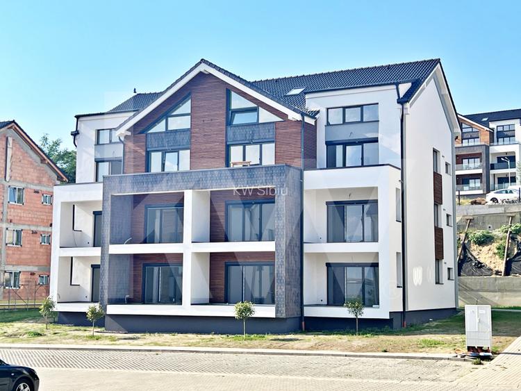 Apart. cu 2 cam. pe doua nivele, cu logie. Vila design modern in Cristian-Sibiu  - 13