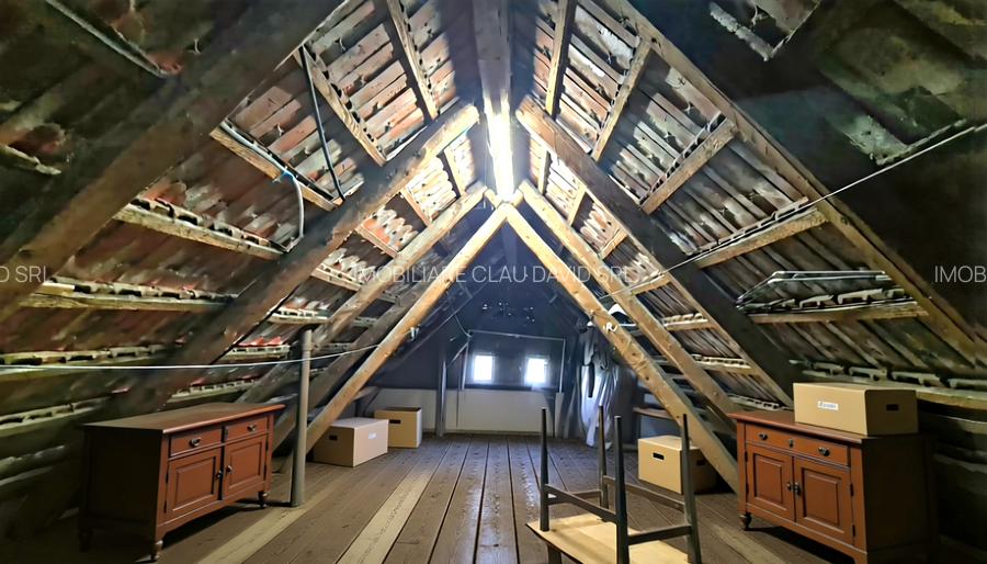 Refugiu cu suflet în inima Scheiului – casă  singur  curte și farmec autentic - 16