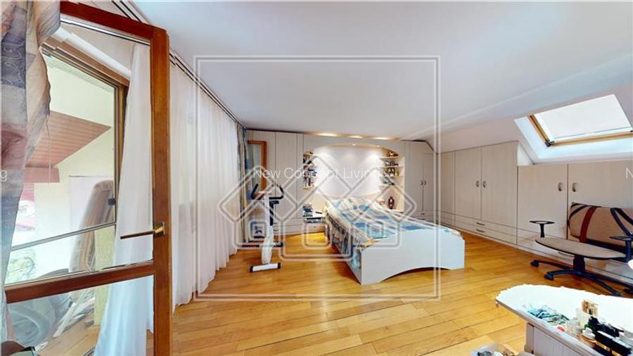 Casa individuala de vanzare - 7 camere, 278 mp utili - Strand - 32