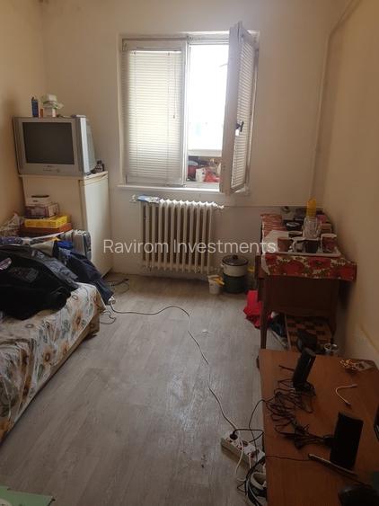 Garsoniera confort trei, in bloc de garsoniere, semimobilata, pe Stadionului 5 - 5