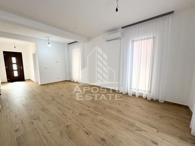 Duplex cu 5 camere si 3 bai, 300mp teren complet finisat in Giroc.