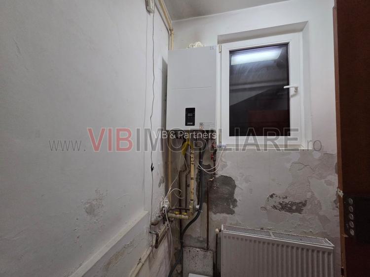 Garsoniera la demisol | Piata Romana - 3